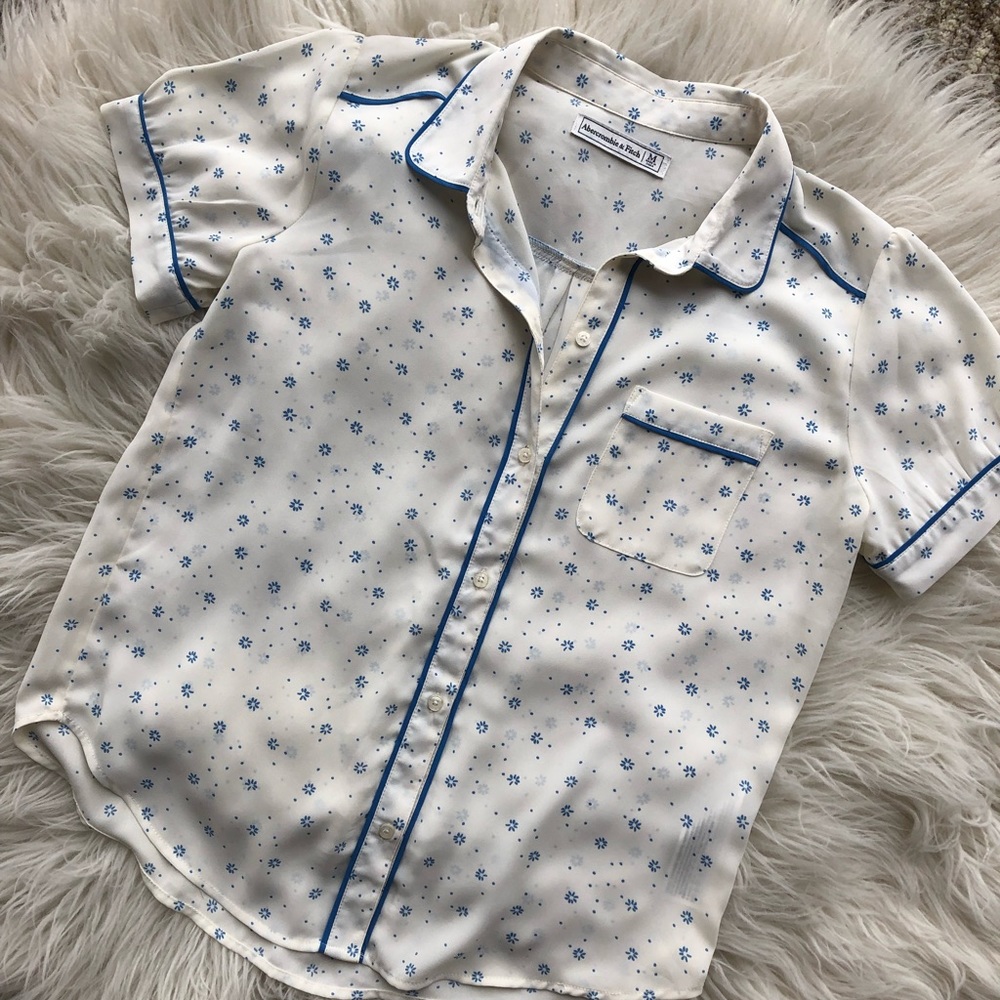 Abercrombie White Floral Short Sleeve Blouse
